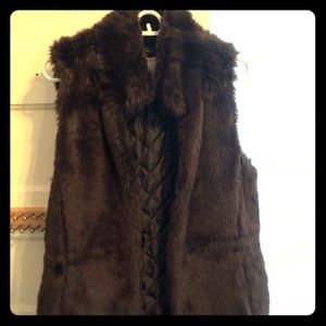 Banana Republic heritage faux fur vest, Size S